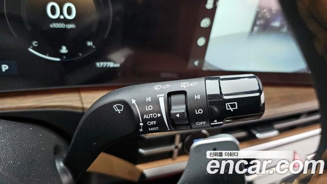 Hyundai Santafe 2024 — photo 17