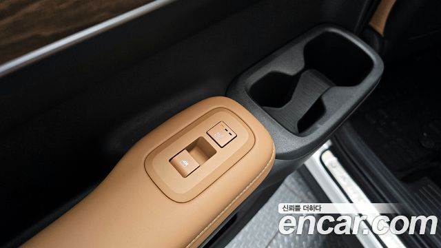 Hyundai Santafe 2024 — photo 18