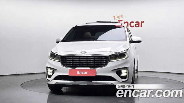 Kia Canival 2019 — photo 3