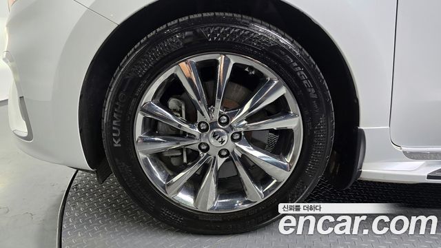 Kia Canival 2019 — photo 5