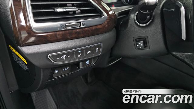 Genesis EQ900 2017 — photo 16