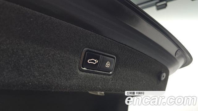 Genesis EQ900 2017 — photo 19