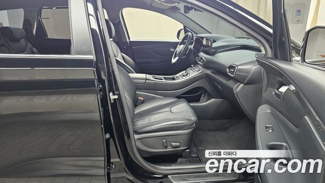 Hyundai Santafe 2021 — photo 16