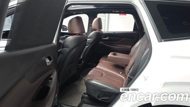 Hyundai Santafe 2019 — photo 17