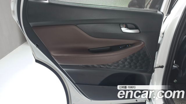 Hyundai Santafe 2019 — photo 15