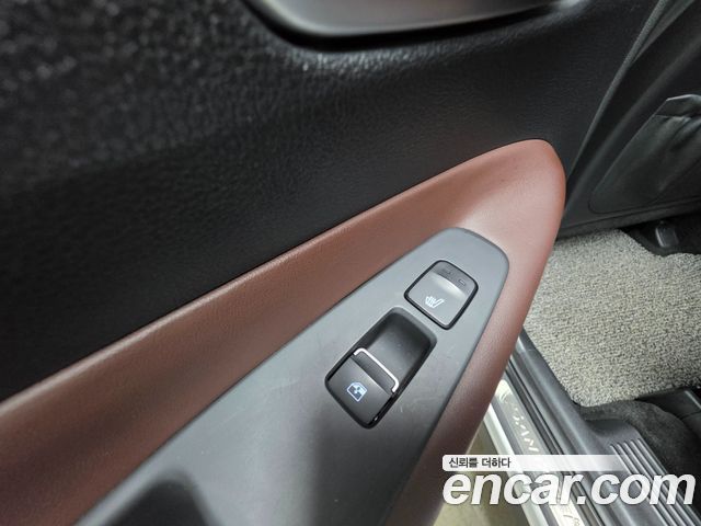 Hyundai Santafe 2019 — photo 39