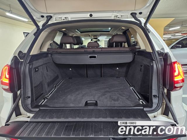 BMW X5 2015 — photo 11