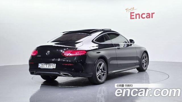 Mercedes-Benz C-Class 2021 — photo 2
