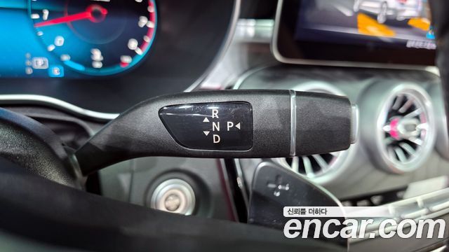 Mercedes-Benz C-Class 2021 — photo 12
