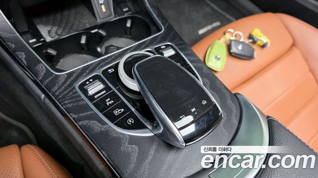Mercedes-Benz C-Class 2021 — photo 32