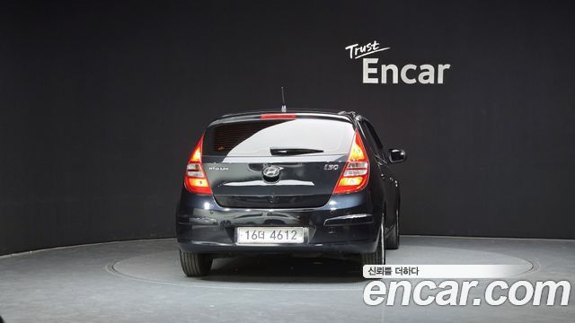 Hyundai i30 2010 — photo 4