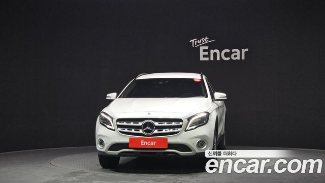 Mercedes-Benz GLA-Class 2019 — photo 3