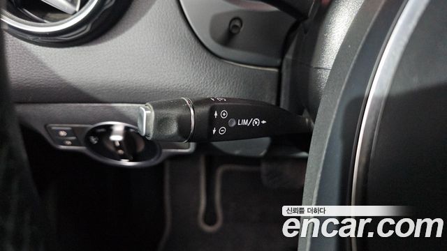 Mercedes-Benz GLA-Class 2019 — photo 24