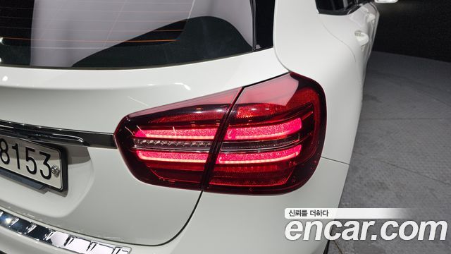 Mercedes-Benz GLA-Class 2019 — photo 9