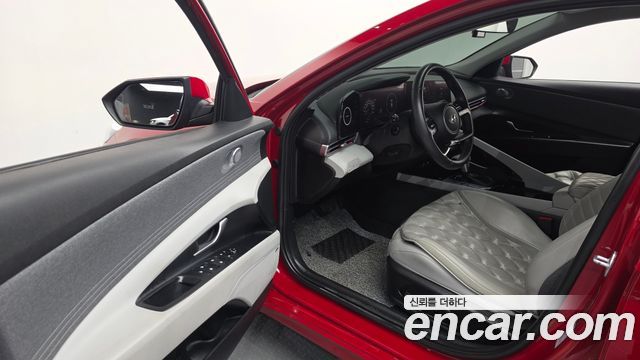 Hyundai AVANTE 2022 — photo 10