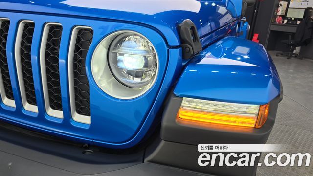Jeep Wrangler 2022 — photo 8
