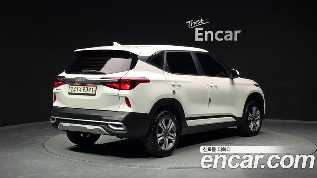 Kia Seltos 2023 — photo 2
