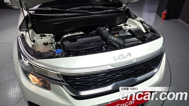 Kia Seltos 2023 — photo 6
