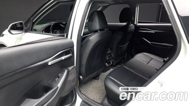 Kia Seltos 2023 — photo 12