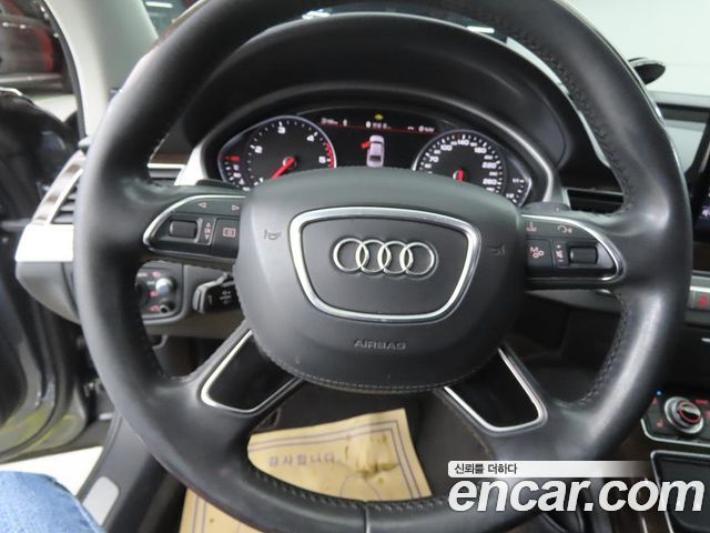 Audi A8 2015 — photo 8