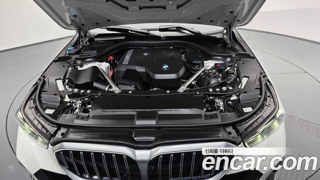 BMW 5-Series 2024 — photo 6
