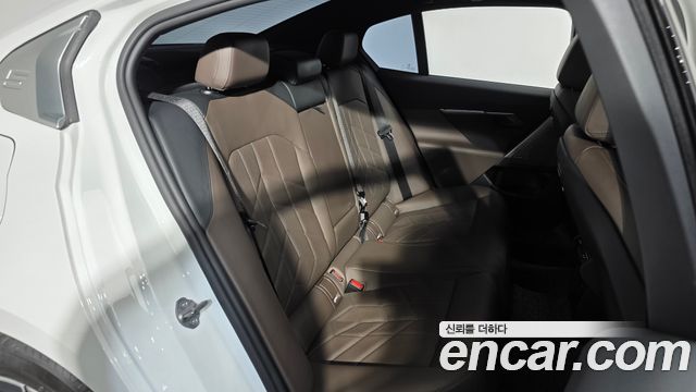 BMW 5-Series 2024 — photo 16