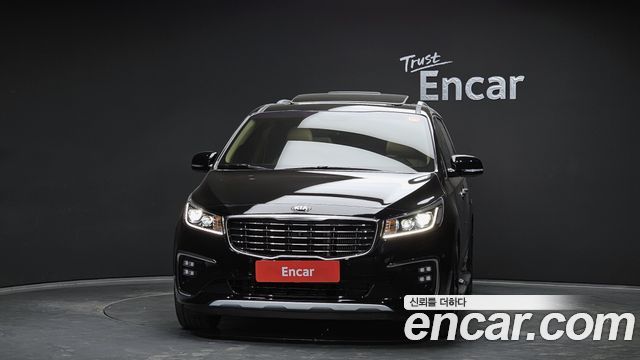Kia Canival 2019 — photo 3