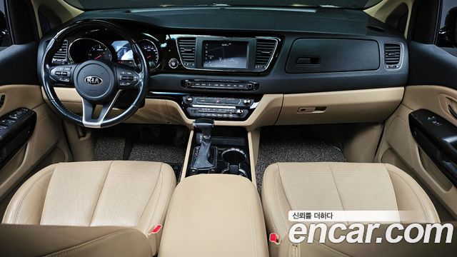 Kia Canival 2019 — photo 10