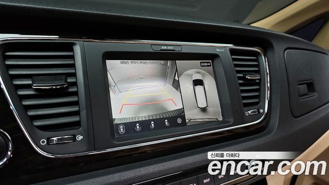Kia Canival 2019 — photo 21