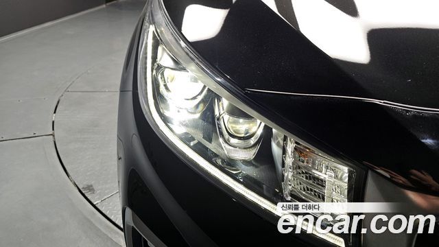 Kia Canival 2019 — photo 8