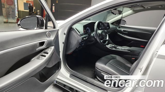 Hyundai Sonata 2023 — photo 13