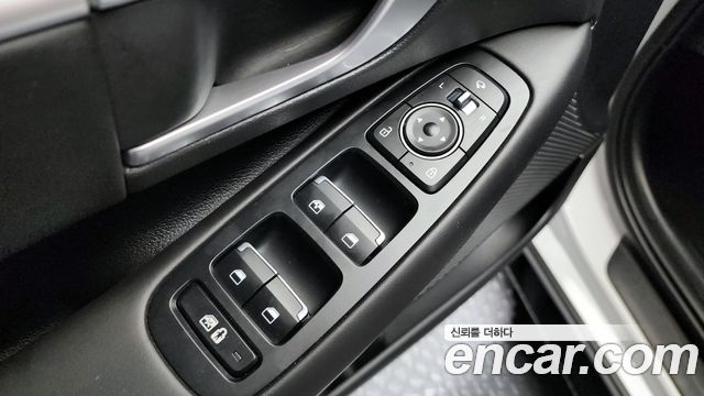 Hyundai Sonata 2023 — photo 23