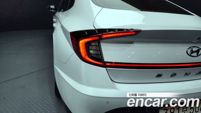 Hyundai Sonata 2023 — photo 9