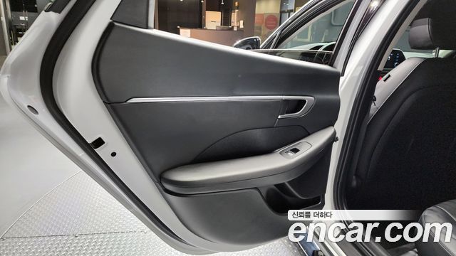 Hyundai Sonata 2023 — photo 15