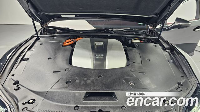 Lexus LS 2019 — photo 6