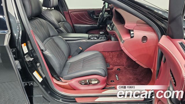 Lexus LS 2019 — photo 18