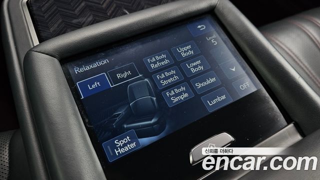 Lexus LS 2019 — photo 25