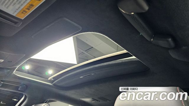 Lexus LS 2019 — photo 27