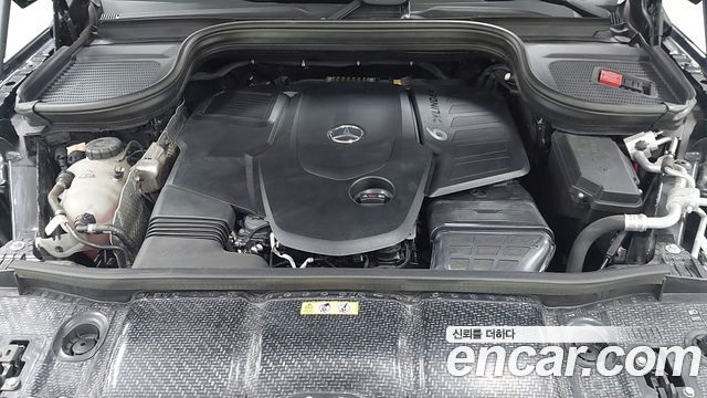 Mercedes-Benz GLE-Class 2023 — photo 6