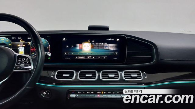 Mercedes-Benz GLE-Class 2023 — photo 7