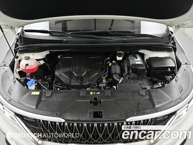Kia Canival 2023 — photo 6