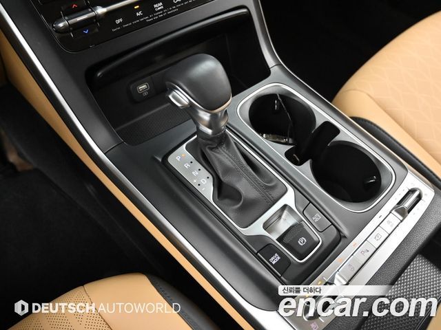 Kia Canival 2023 — photo 9