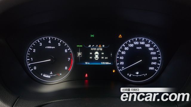 Hyundai Genesis 2016 — photo 8