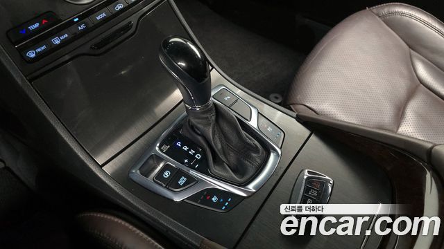 Hyundai Grandeur 2016 — photo 12