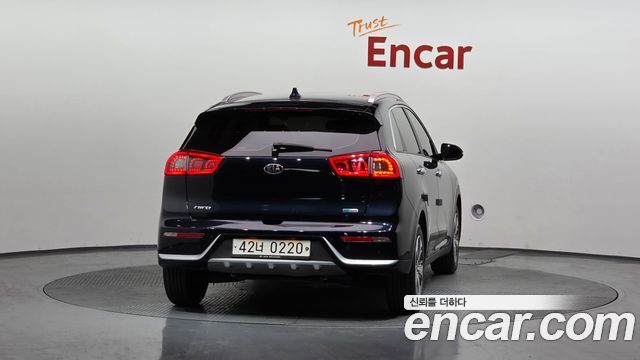Kia Niro 2017 — photo 4