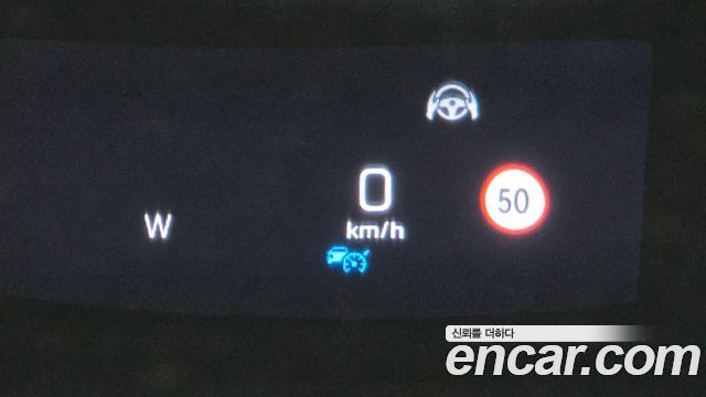 Mercedes-Benz E-Class 2019 — photo 18