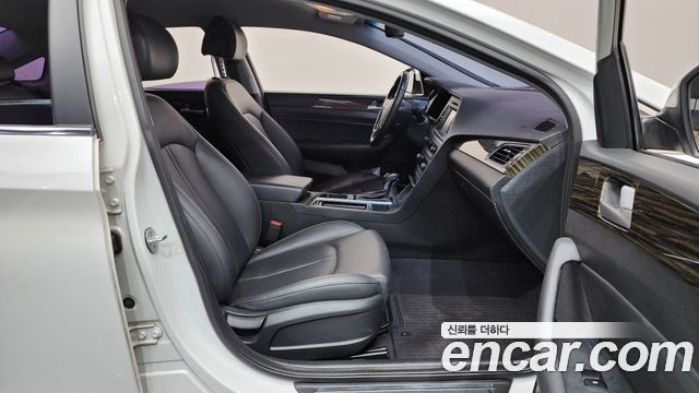 Hyundai Sonata 2016 — photo 17