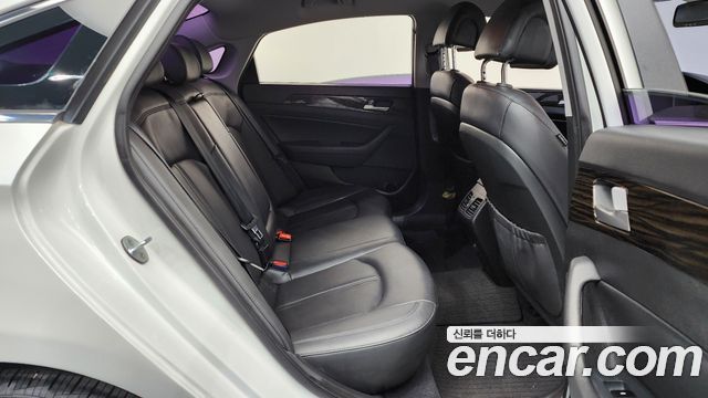 Hyundai Sonata 2016 — photo 16