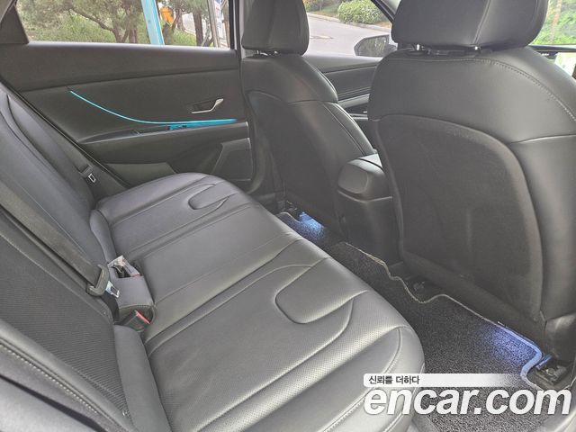 Hyundai AVANTE 2021 — photo 11