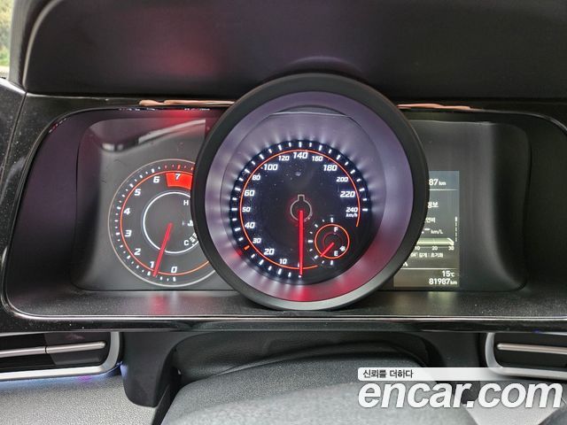 Hyundai AVANTE 2021 — photo 15